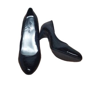 Life Stride Black Croc-Embossed Patent Heels, Size 8M
